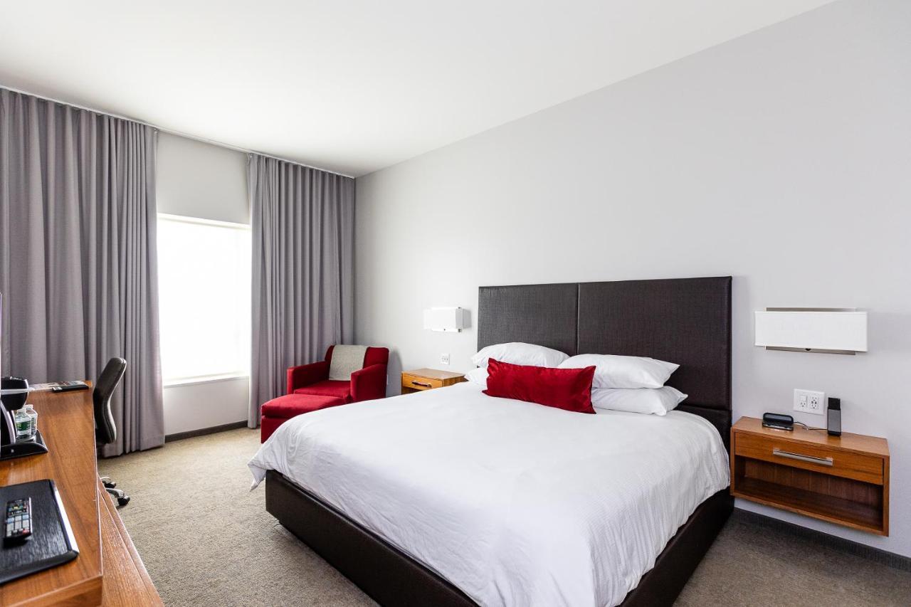 I Hotel And Illinois Conference Center - Σαμπέιν Εξωτερικό φωτογραφία